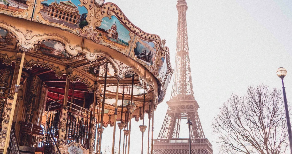 A Complete Guide to The Eiffel Tower