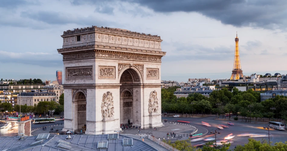 A Complete Guide to The Eiffel Tower