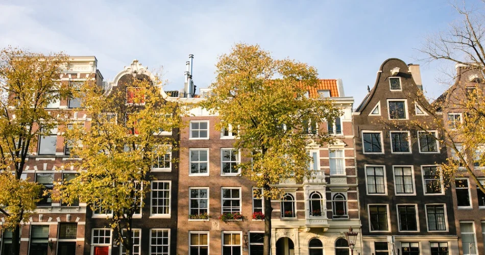 Amsterdam Travel Guide: Canals, Museums, Food & Nightlife Highlights