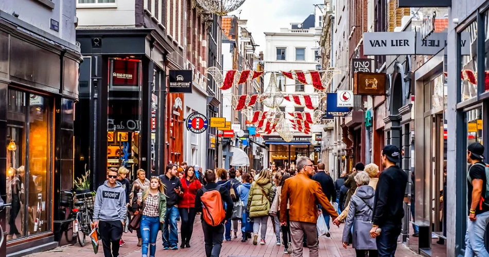 Amsterdam Travel Guide: Canals, Museums, Food & Nightlife Highlights