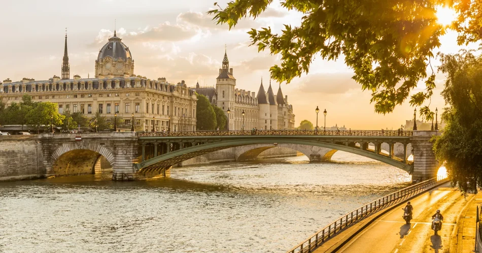 48 Hours in Paris: What to See, Eat & Experience 