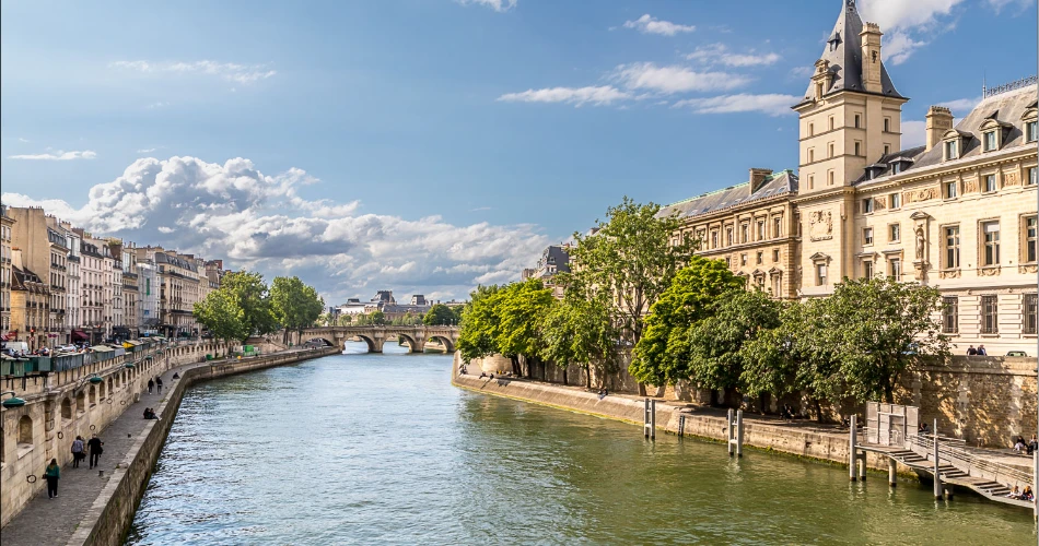 48 Hours in Paris: What to See, Eat & Experience 