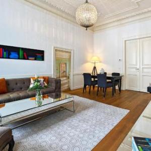 6 rooms Votivpark (contactless check-in) Vienna 