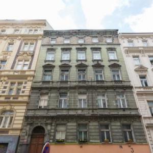 Diamond Riverside Apartment in the Heart of Prague 