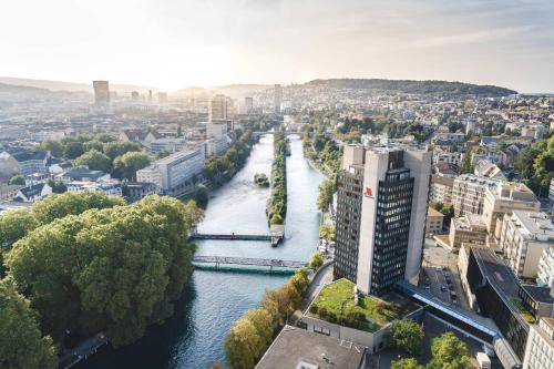 Zurich Marriott Hotel - image 3
